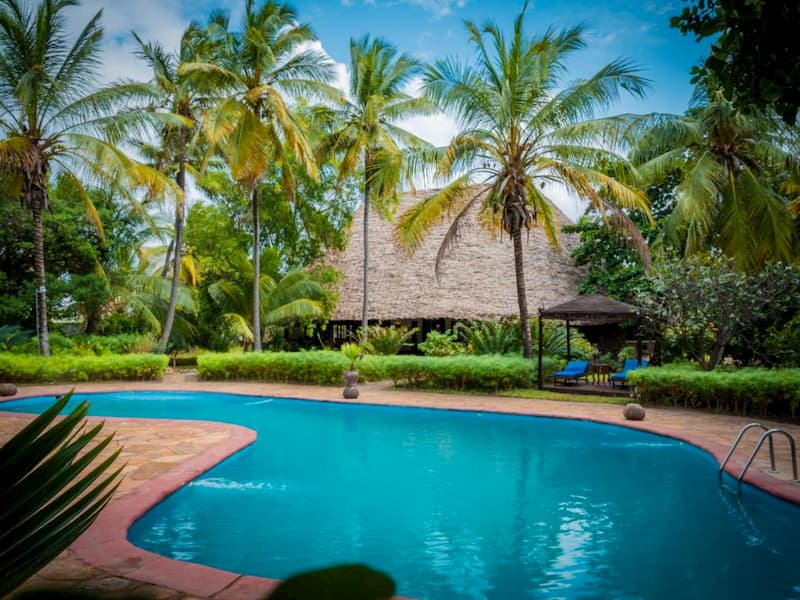 Anna of Zanzibar, Best, Rates, $320
