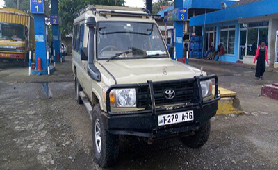 4x4 car hire Kigali, 4wd Rental Kigali, Jomo Kenyatta Airport Kenya, Safar car hire landcruiser